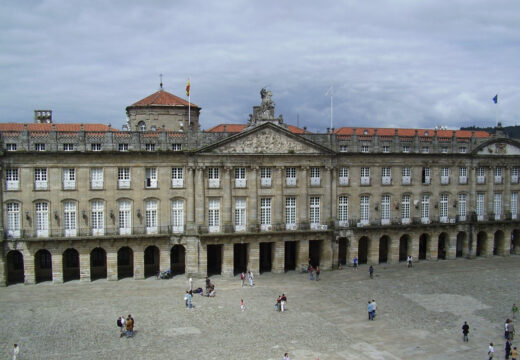Alba de Compostela, o acto institucional do Concello do 25 de xullo, renderá homenaxe a persoas ou institucións que constrúen cidade todo o ano